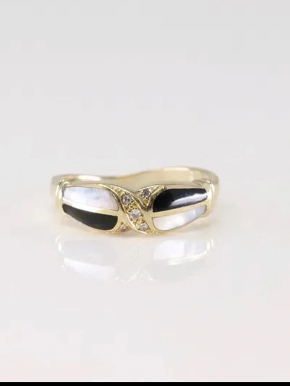 10k Gold Ring with 5 small diamonds